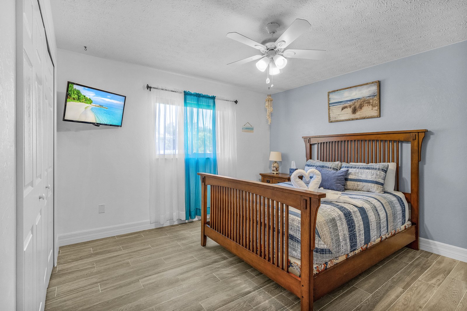 Pelican's Palace (11)