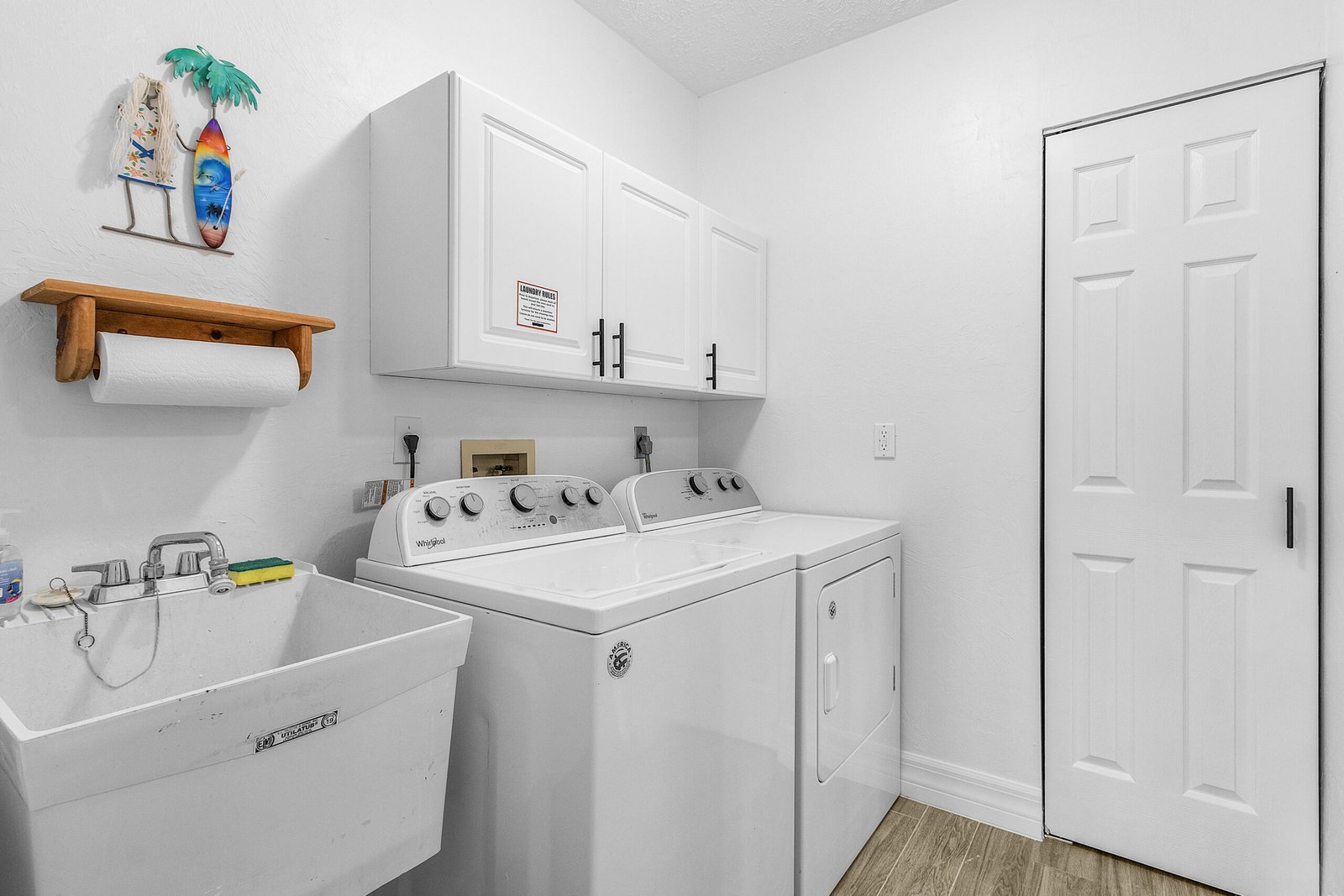 Pelican's Palace (17)