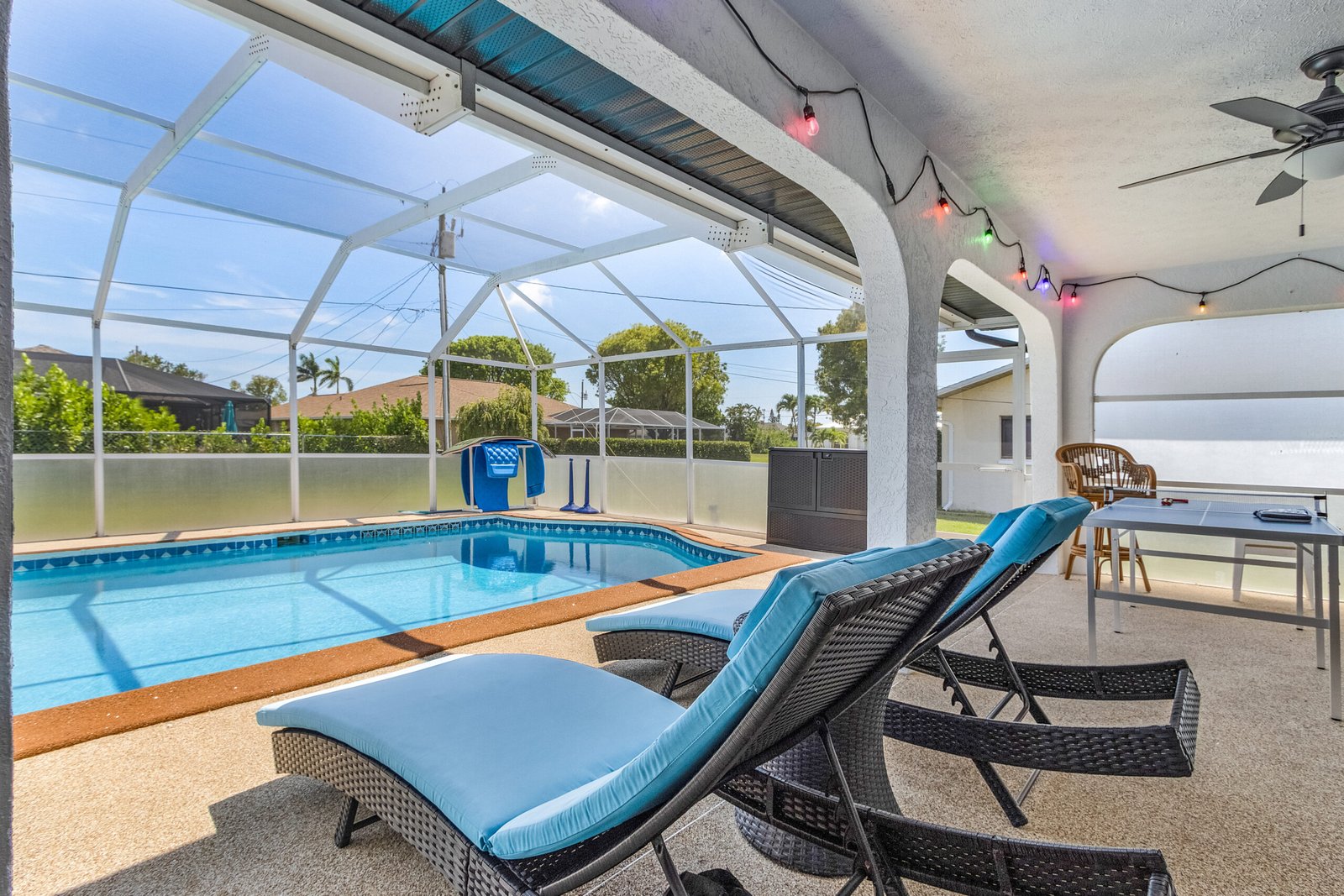 Pelican's Palace (27)