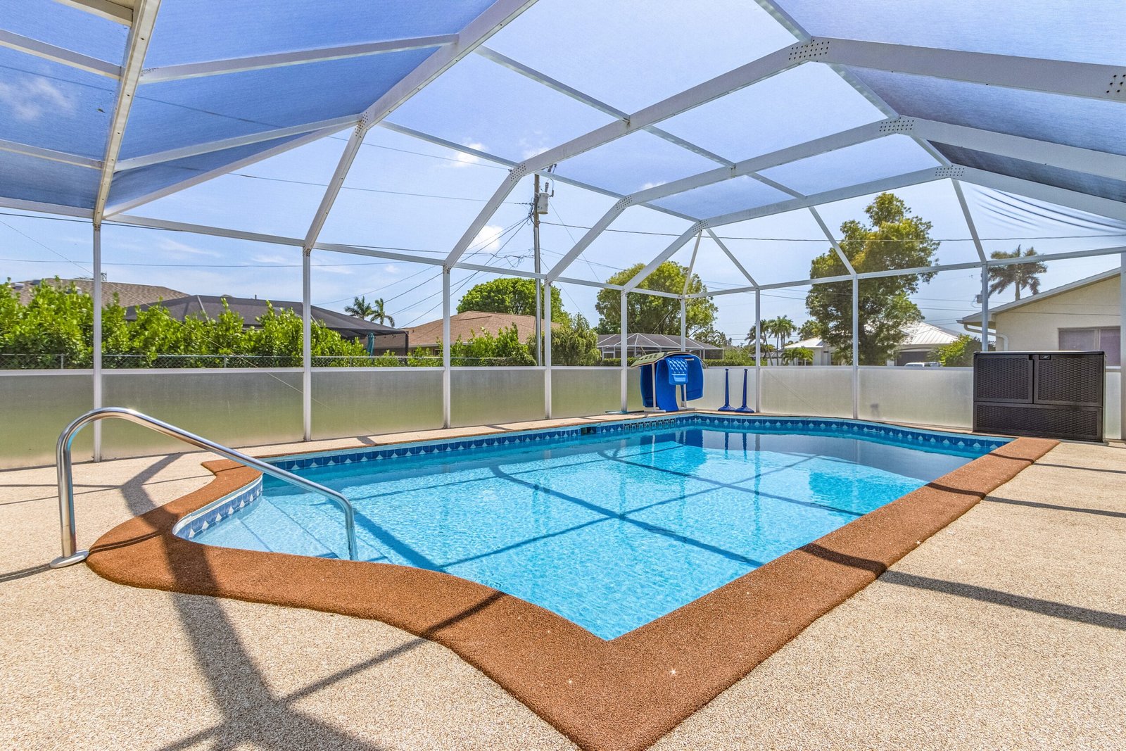 Pelican's Palace (29)