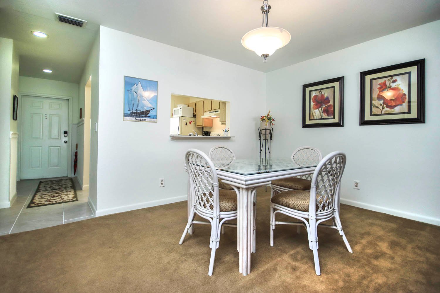 15456 AC Dining Area